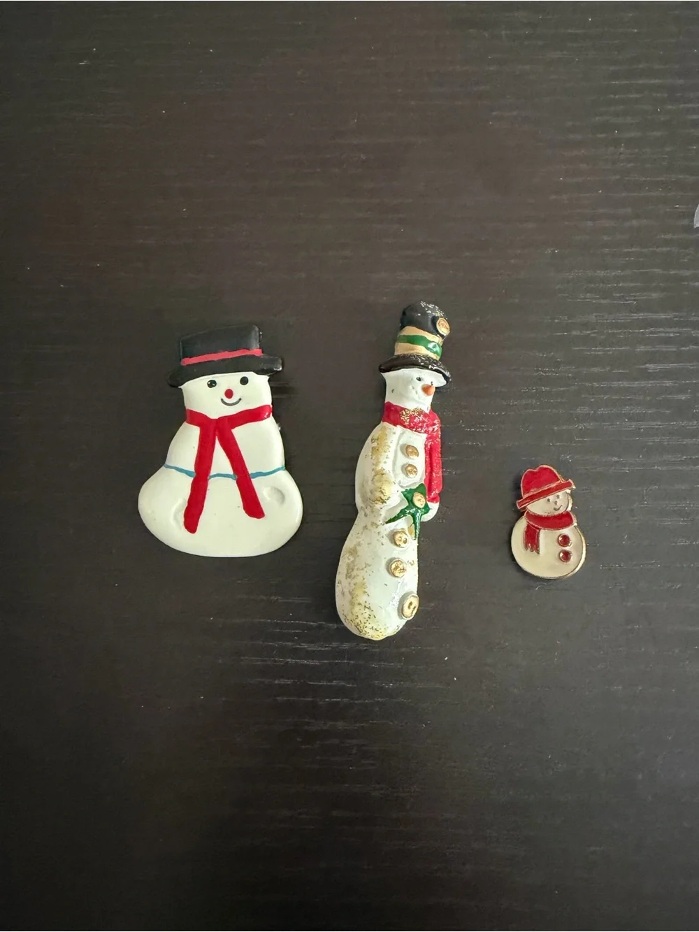 3 snowman pins